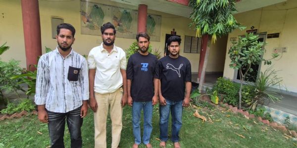 विदेशी महिला पर्यटक से अभद्रता का वीडियो वायरल करने वाले चार आरोपी गिरफ्तार