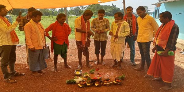 22 वर्ष बाद ईसाई धर्म छोड़कर एक परिवार के छह सदस्यों ने सनातन धर्म में की वापसी