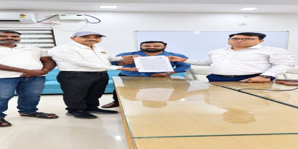 स्वास्थ्य विभाग की अनियमितताओं काे लेकर उच्चस्तरीय जांच की मांग, मुख्यमंत्री के नाम सौंपा ज्ञापन