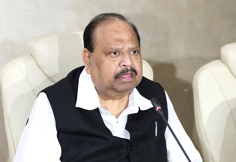 एमएसएमई मंत्री चैतन्य काश्यप मंत्रि-परिषद की बैठक में लिए गए निर्णयों की जानकारी देते हुए एमएसएमई मंत्री चैतन्य काश्यप मंत्रि-परिषद की बैठक में लिए गए निर्णयों की जानकारी देते हुए