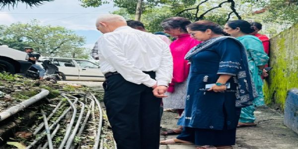 अमरपुर वार्ड-5 में पाइप लाइनों के जाल से लोग परेशान