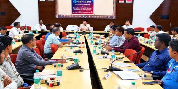 जिला परामर्शदात्री समिति की बैठक में पीएम सूर्य घर