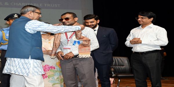 हरियाणा के राज्यपाल ने शिक्षकों से किया मार्गदर्शक और आदर्श बनने का आह्वान