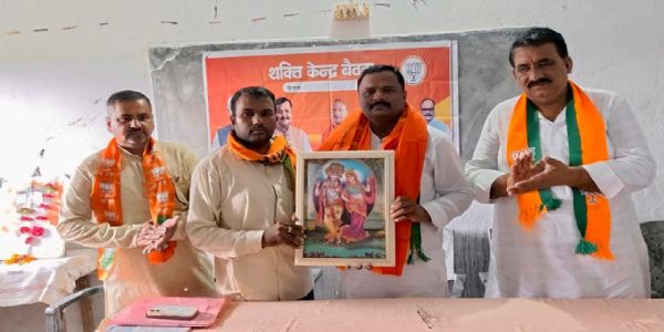 कार्यकर्ता ही अपने-अपने बूथ के मोदी-योगी, घर-घर पहुंचाएं सरकार की उपलब्धियां : राकेश बिंद
