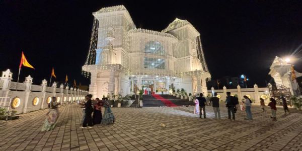 पुंदाग के राधा-कृष्ण प्रणामी मंदिर में भव्य जन्मोत्सव की तैयारी पूरी, जीवंत राधा-कृष्ण सेल्फी पॉइंट होगा आकर्षण