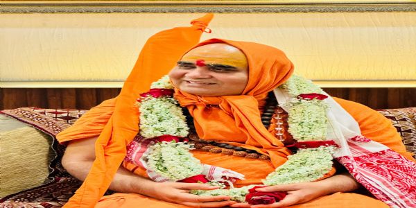 चित्रकूट में बाढ़ प्रभावित आश्रमों को मदद पहुंचाई जाएगी : शंकराचार्य स्वामी अधोक्षजानंद