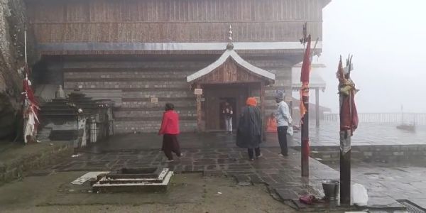 चूड़धार में चूडेश्वर महाराज की तपोस्थली में स्नान का बड़ा महत्व, हर मनोकामना होती है पूरी