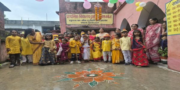 जन्माष्टमी की पूर्व संध्या पर दिखा साम्प्रदायिक सद्भाव, बच्चों ने राधा-कृष्ण का रूप धर बांधा समां