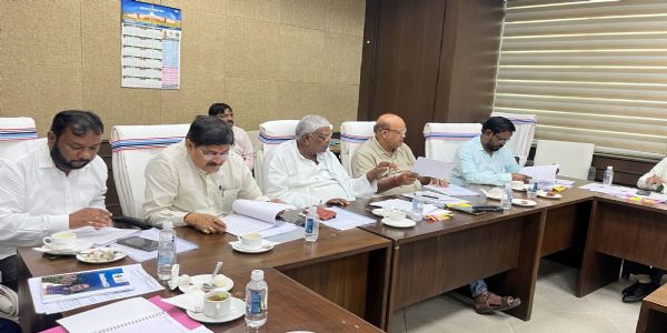 विधायक ने विशेष समिति में उठाया रैयतों को मुआवजा दिलाने का मुद्दा