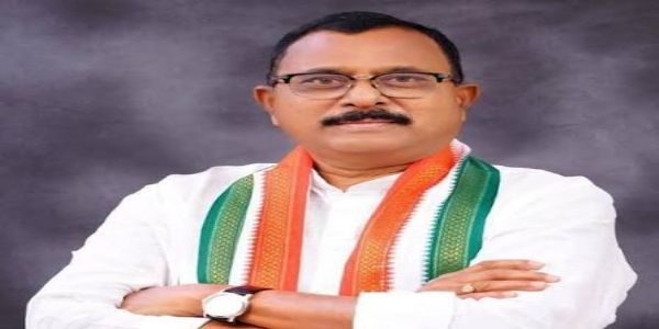 कांग्रेस सांसद डॉ. मल्लू रवि कांग्रेस सांसद डॉ. मल्लू रवि
