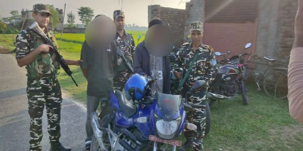 8.05 ग्राम ब्राउन शुगर के साथ दो नेपाली नागरिक गिरफ्तार