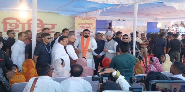 पश्चिम चंपारण पहुंचे मुख्यमंत्री सम्राट चौधरी, बाढ़ से निपटने के निर्देश