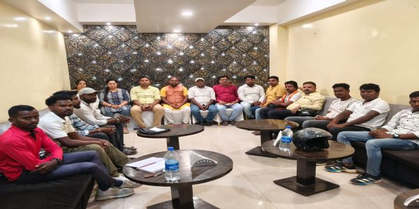 गरबा में सिर्फ हिंदुओं को मिले प्रवेश, विहिप और बजरंग दल ने की बैठक