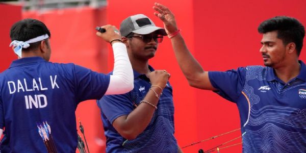 एशियन खेल 2026: भारत ने तीरंदाजी में रचा नया इतिहास, पुरुष कंपाउंड टीम ने जीता स्वर्ण