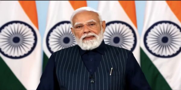 आणंद बस-ट्रक हादसे पर प्रधानमंत्री मोदी ने जताया दुख, मृतकों के परिजनों के प्रति संवेदना