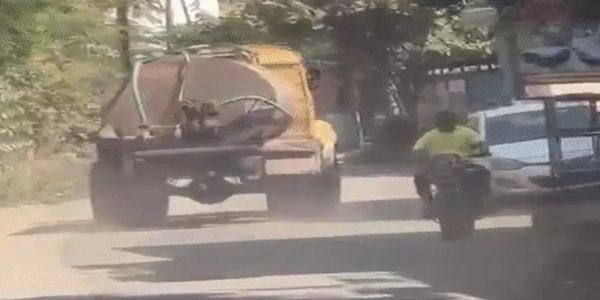 इंदौर में निगम के टैंकर ने बी टेक छात्रा को कुचला, मौत, भाई घायल, भाग रहे ड्राइवर को राहगीरों ने पीछा कर पकड़ा
