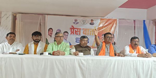 झारखंड में कोयला चोरों के लिए सरकार कर रही एमएमडीआर कानून का विरोध : आदित्य