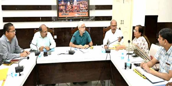 कुष्ठ रोगियों के पुनर्वास में लापरवाही न हो, मूलभूत सुविधाएं दिलाएं: डॉ. नायक