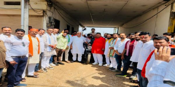 भाजयुमो ने निकाली बाइक रैली, सेवा संकल्प अभियान के तहत हुए कई कार्यक्रम