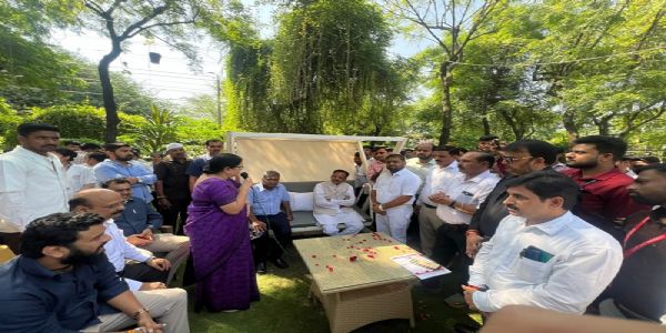नर्सिंग विद्यार्थियों ने परीक्षा परिणाम घोषित होने पर उप मुख्यमंत्री शुक्ल का जताया आभार