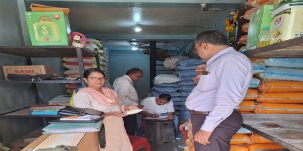 देवासः खाद्य विभाग की बड़ी कार्रवाई, 2.53 लाख रुपये का 1520 किलो प्रतिबंधित रिफाइंड सोयाबीन तेल जब्त