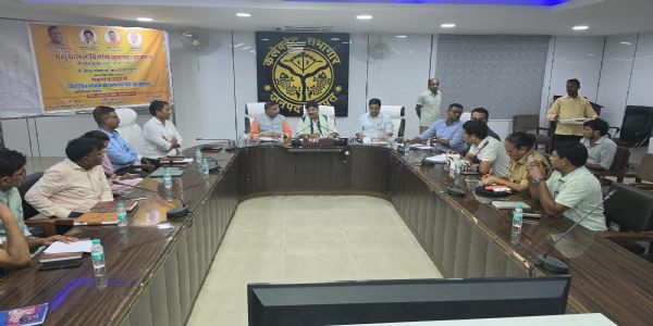 गाे सेवा आयोग के उपाध्यक्ष ने की बागपत में बैठक