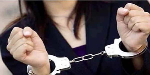 फिरोजाबाद : बच्चों के ऑनलाइन अश्लील वीडियो बेचने वाली युवती गिरफ्तार