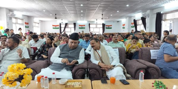 जन्माष्टमी पर बोले गुलाम अली खटाना, युवा पीढ़ी को श्रीकृष्ण की शिक्षाओं से जोड़ना जरूरी