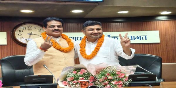 शिक्षा समिति के चुनाव में योगेश वर्मा अध्यक्ष और अमित खड़खड़ी उपाध्यक्ष निर्विरोध निर्वाचित