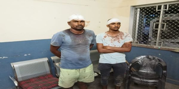 पैतृक जमीन में गोबर डालने के विवाद में महिला की हत्या, पति पुत्र घायल
