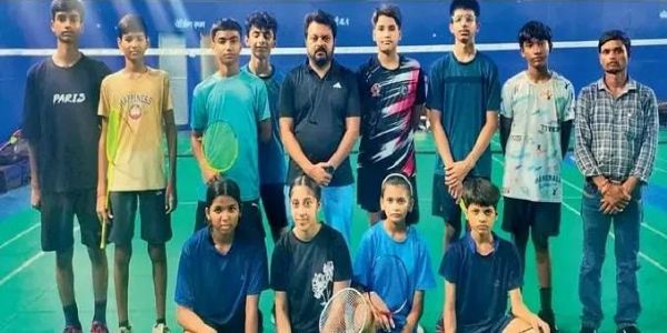 बैडमिंटन प्रतियोगिता हेतु मंडलीय ट्रायल में चयनित खिलाड़ी। बैडमिंटन प्रतियोगिता हेतु मंडलीय ट्रायल में चयनित खिलाड़ी।
