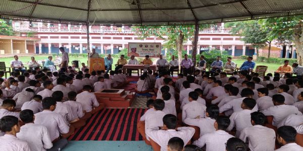 शिक्षक ही राष्ट्र के चरित्र का निर्माता, गुरुकुल कांगड़ी में गुरुजनों का सम्मान