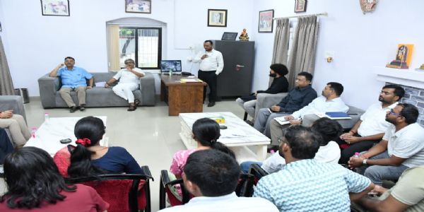 प्रोग्रामर अभ्यर्थियों के प्रतिनिधिमंडल ने सूचना प्रावैधिकी मंत्री से की मुलाकात