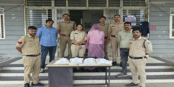 मप्र: 58.50 लाख रुपये की 11.700 किलोग्राम अवैध अफीम के साथ एक महिला गिरफ्तार