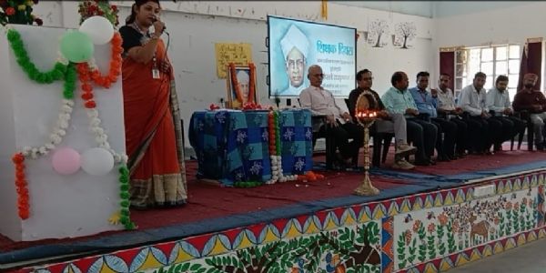 शिक्षक विद्यार्थियों के चरित्र निर्माण के साथ राष्ट्रबोध जगाने का करें प्रयास : श्वेता सोनाली