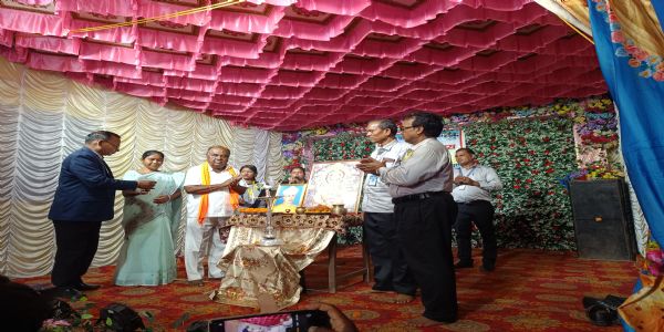 शिक्षक दिवस पर सिदो-कान्हो विद्यालय में रंगारंग कार्यक्रम