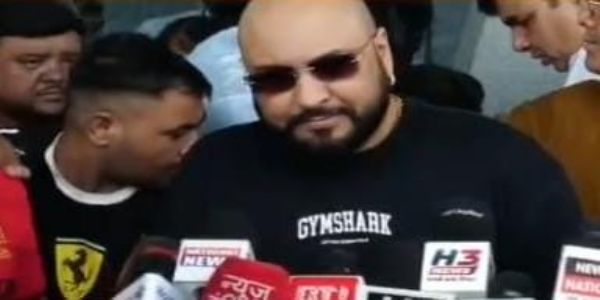 मशहूर सिंगर बी प्राक पहुंचे रायपुर, एयरपोर्ट पर हुआ भव्य स्वागत