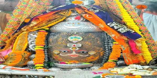 भस्म आरती में सजे बाबा महाकाल, चंदन-भांग और आभूषणों से हुआ दिव्य श्रृंगार