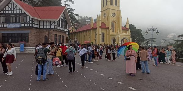 हिमाचल में भूस्खलन से 93 सड़कें अवरुद्ध, 12 सितंबर तक बारिश के आसार