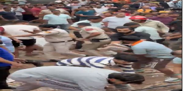 सत्य निकेतन के पास इमारत गिरी, कई लोगों के फंसे होने की आशंका