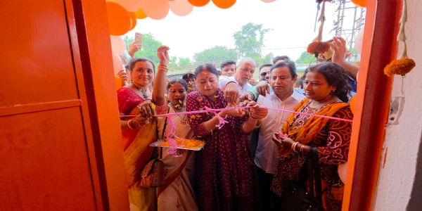 मंत्री अग्निमित्रा पाल ने चित्रा में नेताजी सुभाष चंद्र बोस सेवा केंद्र का उद्घाटन किया