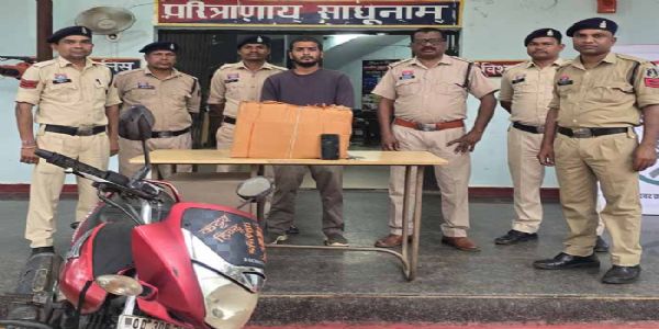 प्रतिबंधित नशीली सिरप-गोलियों के साथ एक आराेपित गिरफ्तार