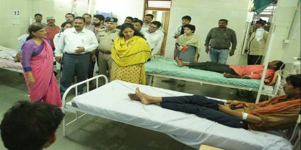 सागर जहरीली शराब मामलाः एसीएस ने बीएमसी और जिला अस्पताल पहुंचकर देखी उपचार की व्यवस्था