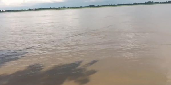 कानपुर में नदी का जलस्तर फिर बढ़ा, चेतावनी बिंदु से महज चार सेंटीमीटर नीचे बह रही गंगा