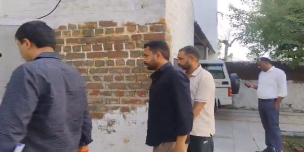 नूंह: मेडिकल बिल पास करने की एवज में 25 हजार रिश्वत लेता क्लर्क दबोचा