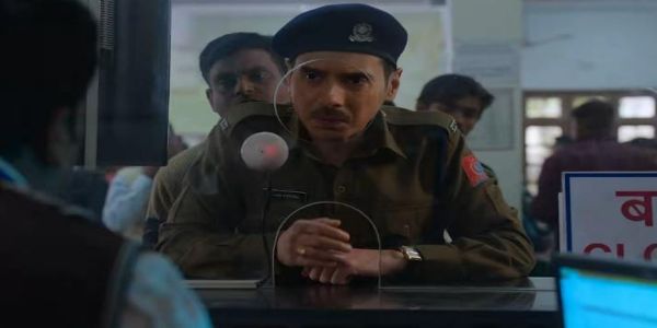 दिव्येंदु लेकर आ रहे हैं 