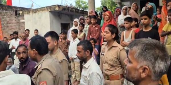 संदिग्ध परिस्थितियों में महिला का शव फंदे से लटका मिला, रिश्तेदारों पर हत्या का आरोप