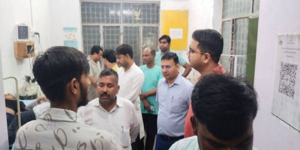 महोबा में तीन बच्चों की पानी से भरे गहरे गड्ढे में डूबने से मौत