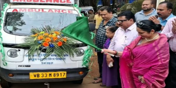 सांसद जून मालिया ने मेदिनीपुर में शुरू की ‘स्ट्रीट डॉग एम्बुलेंस’ सेवा