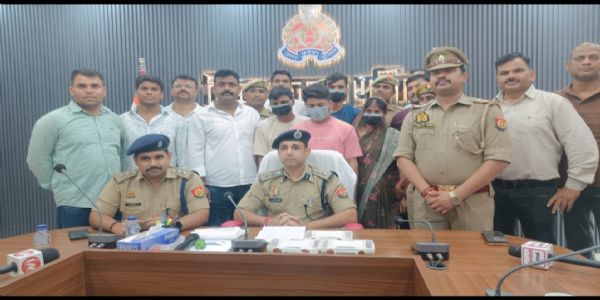 पत्नी ने प्रेमी को सुपारी देकर कराई थी पति की हत्या, चार गिरफ्तार